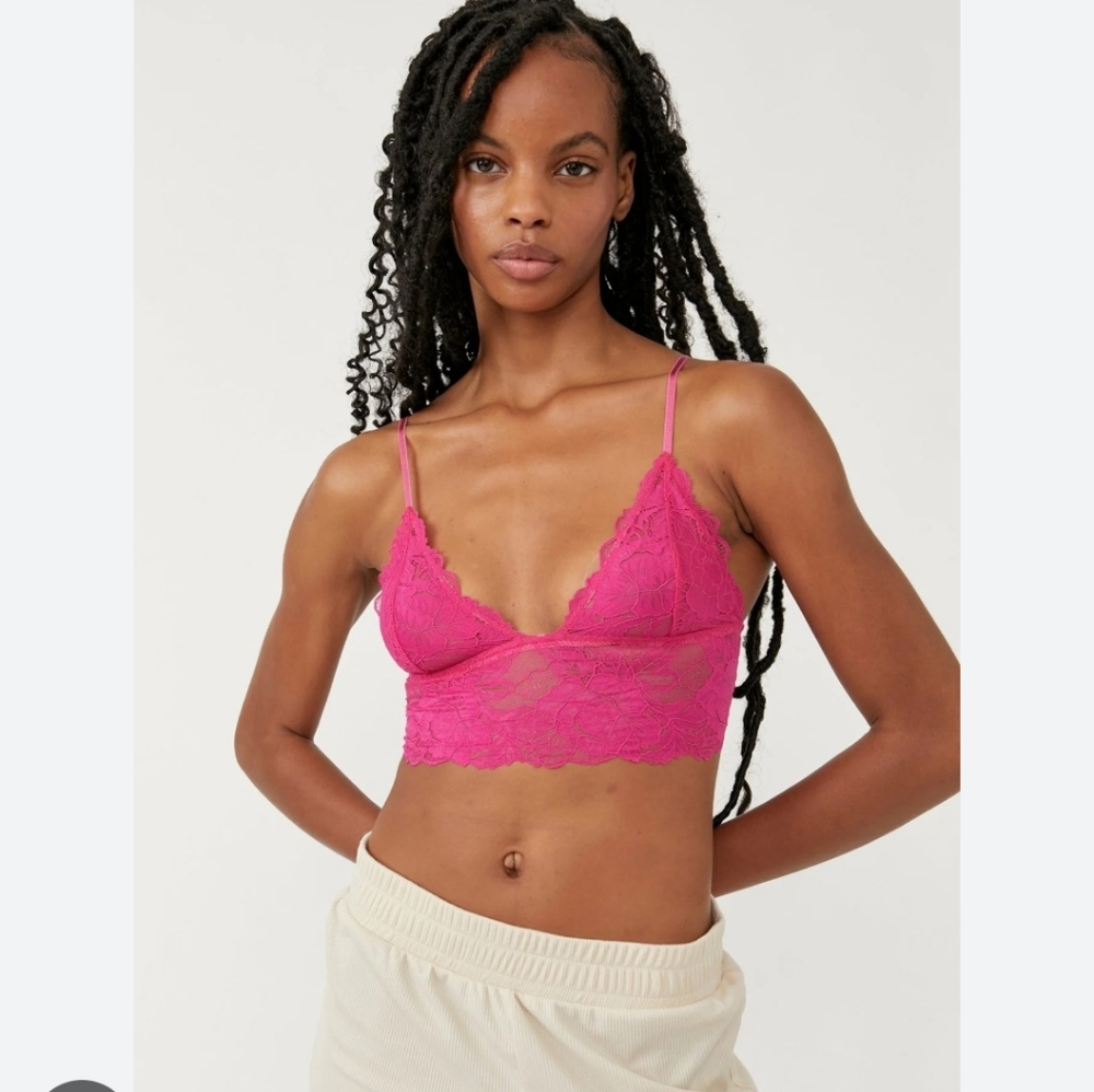 HI SUMMER!!!💞 Free People Intimately Free Everyday Lace Longline Bralette💕